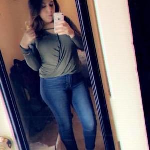 Meet your Posher, Alma